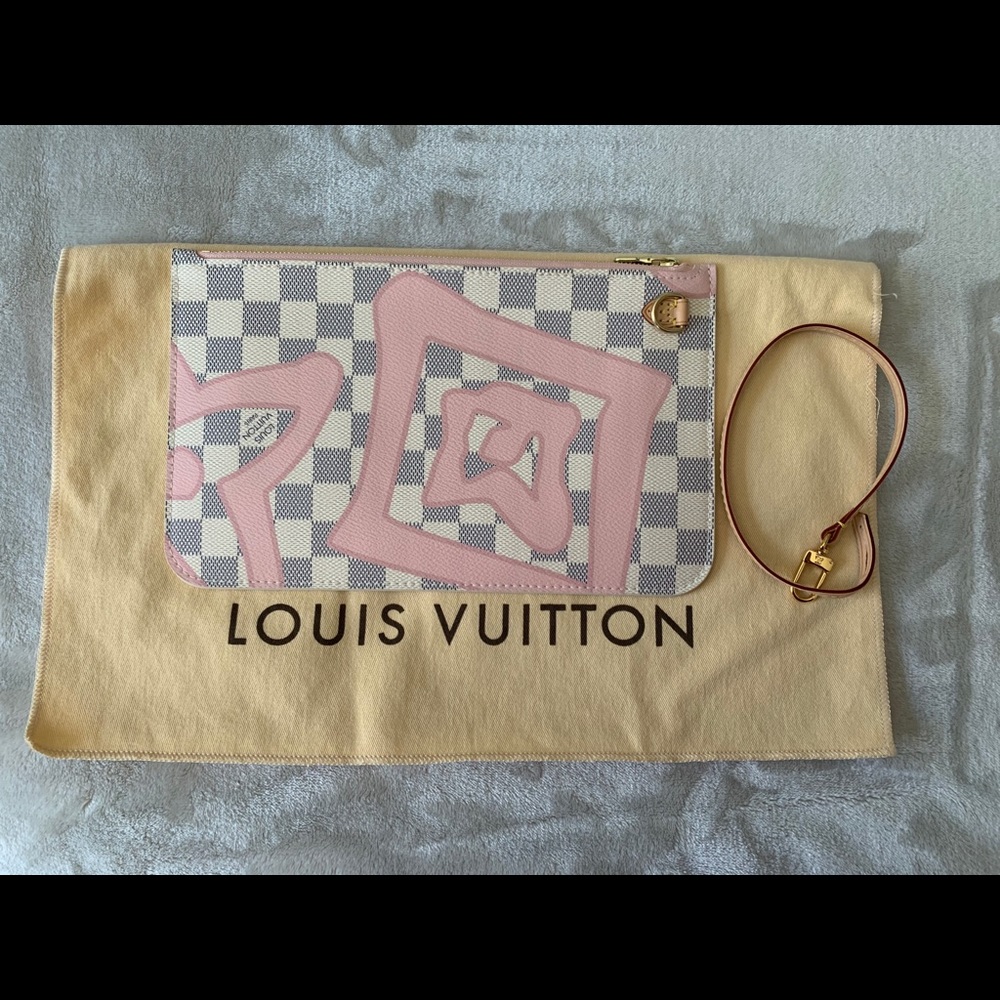 Louis Vuitton Tahitienne Damier Azur Pouch
